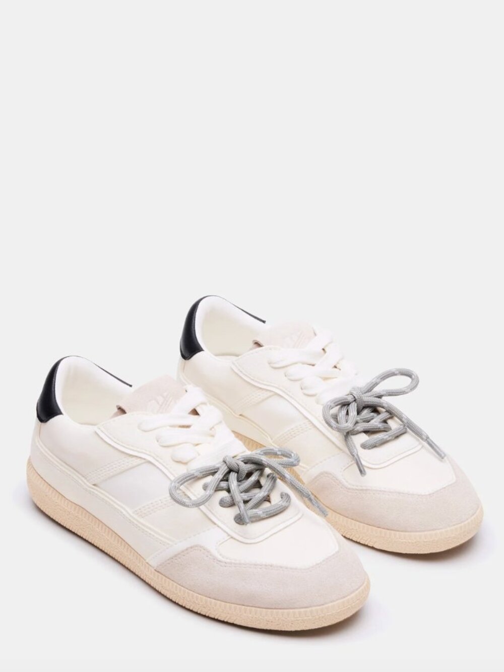 Steve Madden Sporty White Classic White Size 9 NWT - Picture 1 of 9